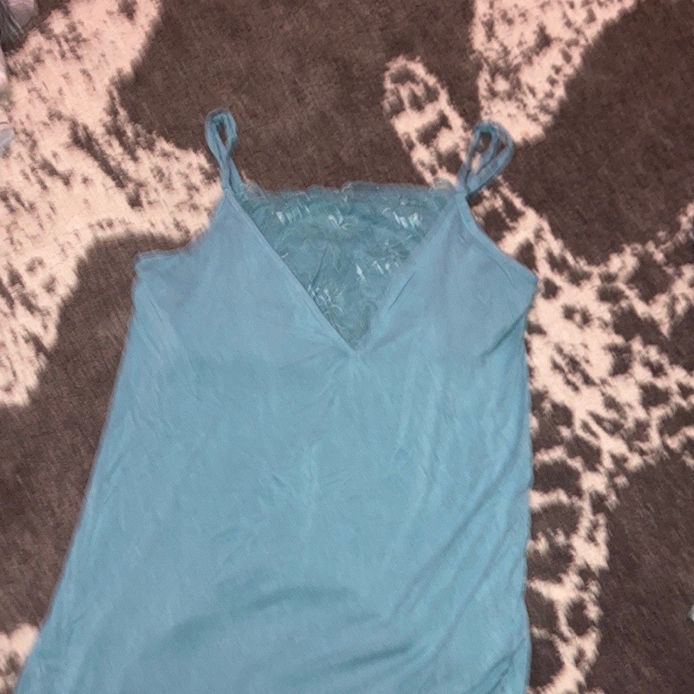 Jessica Simpson maternity tank